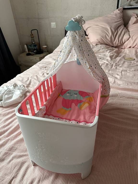 Jouets: Vendo culla giocattolo – D'occasion à Giubiasco par ali_8jz7 1