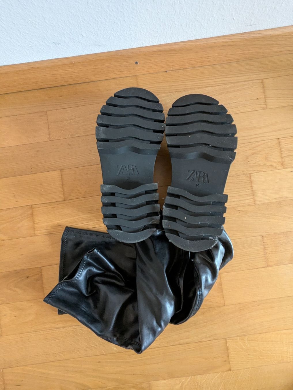 Zara Damenschuhe: Zara Overknee Stiefel - Grösse 38 – Gebraucht aus Luzern von phi_89 2