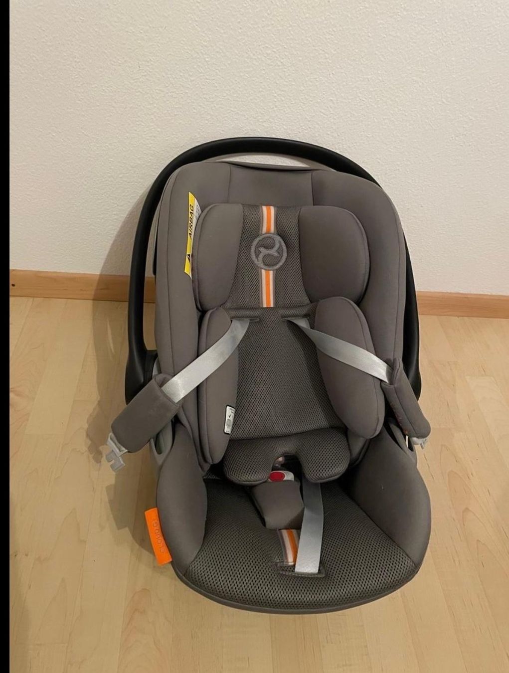 Carrozzine: Kinderwagen  – Usato da Rothrist venduto da Younus 7