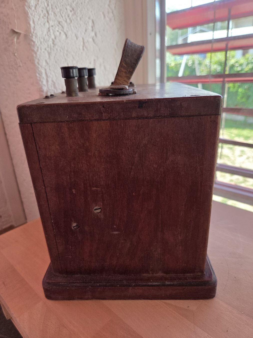 Mesurer: Antikes Voltmeter – D'occasion à Rickenbach Sulz par Kodachrom 4