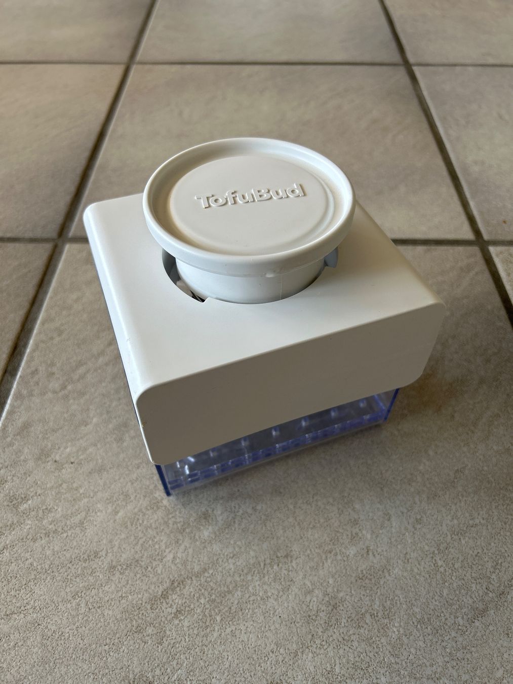 Elettrodomestici da cucina: TofuBud Tofu Press – Nuovo (secondo la descrizione) da Steffisburg venduto da betsysclassics