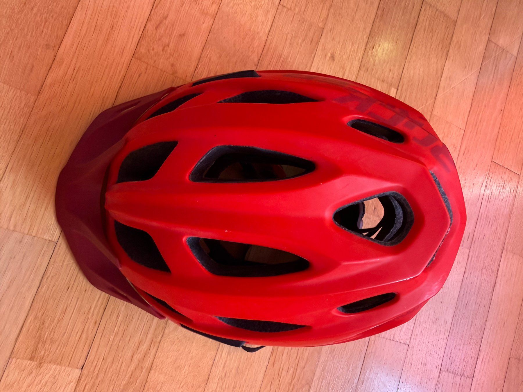 Caschi: Velohelm Rockrider Rot – Usato da Dübendorf venduto da Platino1 3