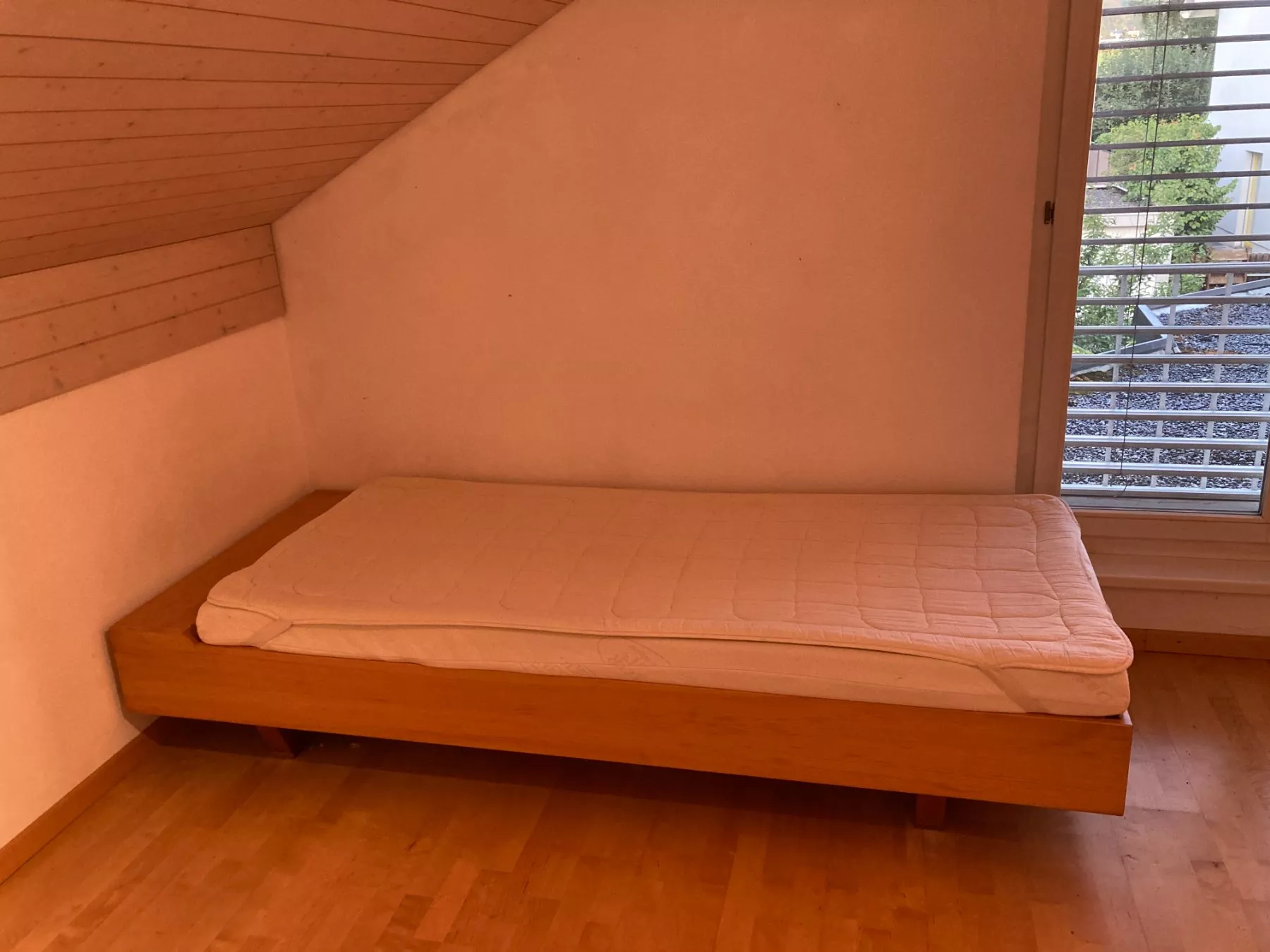 Hüsler Nest Letti: Bett /Hüslernest – Usato da Boniswil venduto da Amlu