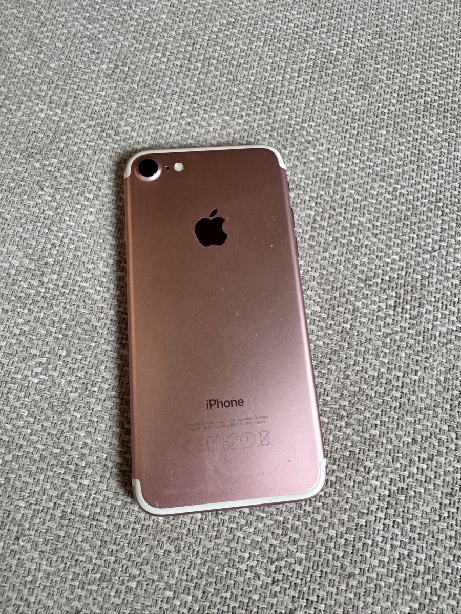 Apple Telefoni cellulari / Smartphones: Apple iPhone 7 in Roségold – Difettoso da Zürich venduto da MHW23 1