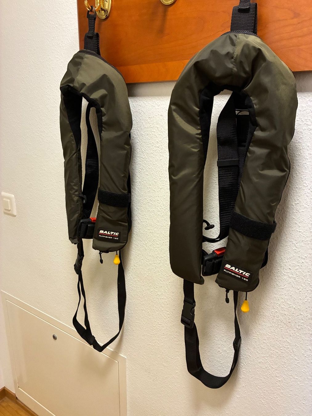 Baltic Giubbotti di salvataggio: 2 x Rettungwesten Baltic Flyfisher 150 – Usato da Pfäffikon ZH venduto da mespe01 3