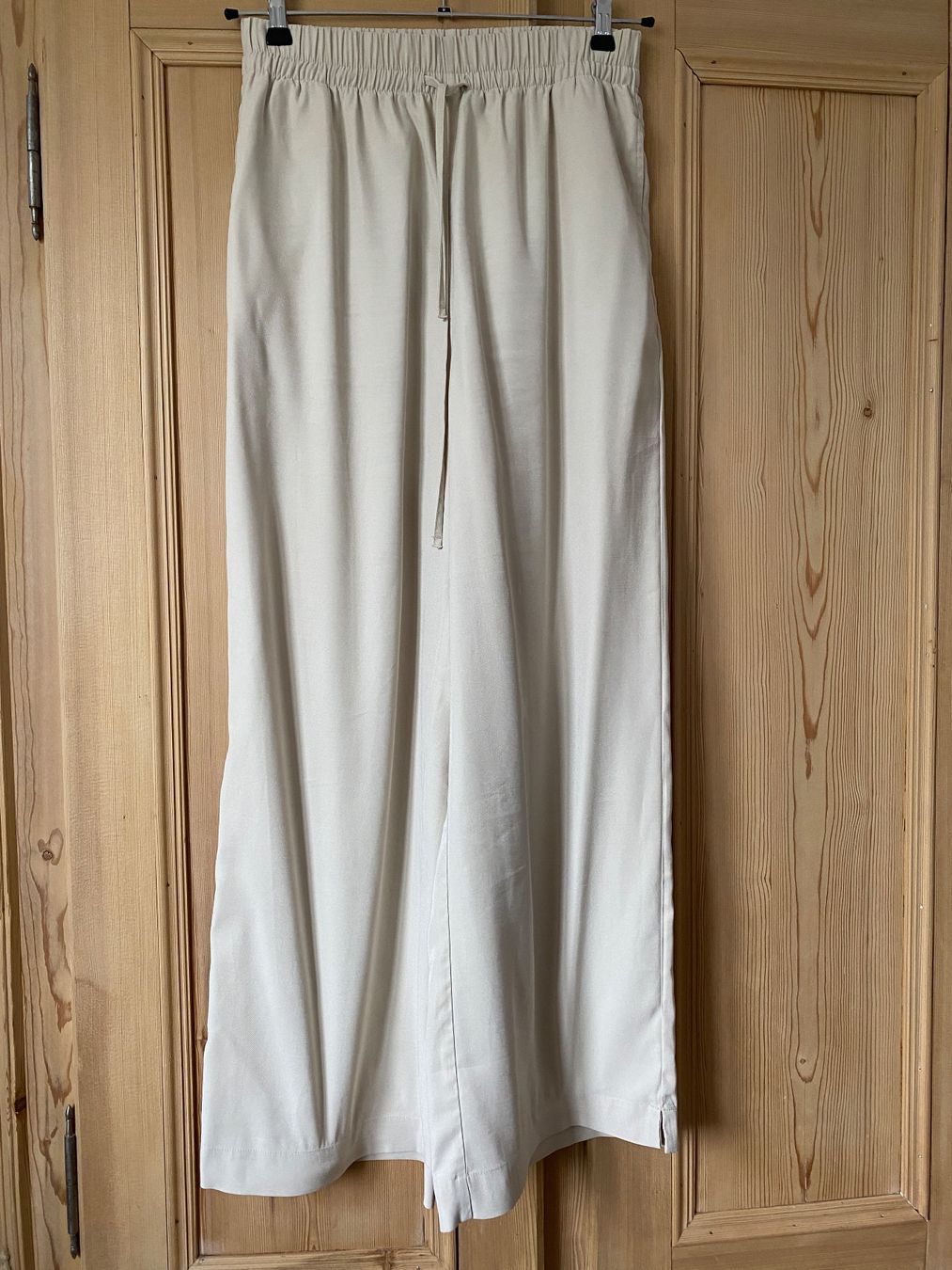 Pantaloni: Hosen beige Grösse 38 elegant, straight – Usato da Balgach venduto da liv_s9xj