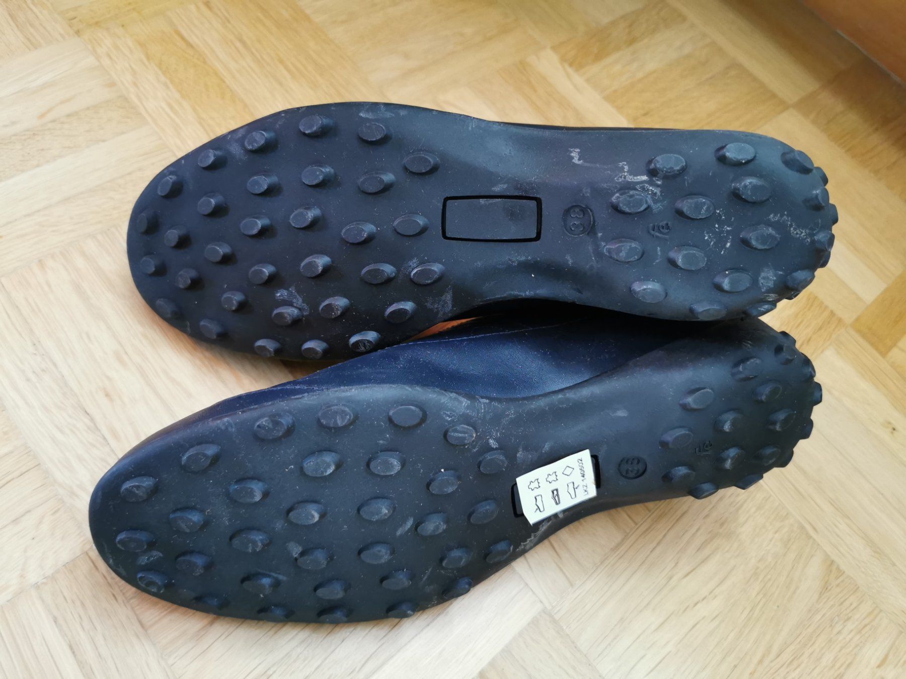 Alba Moda Scarpe da donna: Turnschuhe Alba Moda echt Leder Gr. 38 – Usato da Stäfa venduto da flamingo_17 3