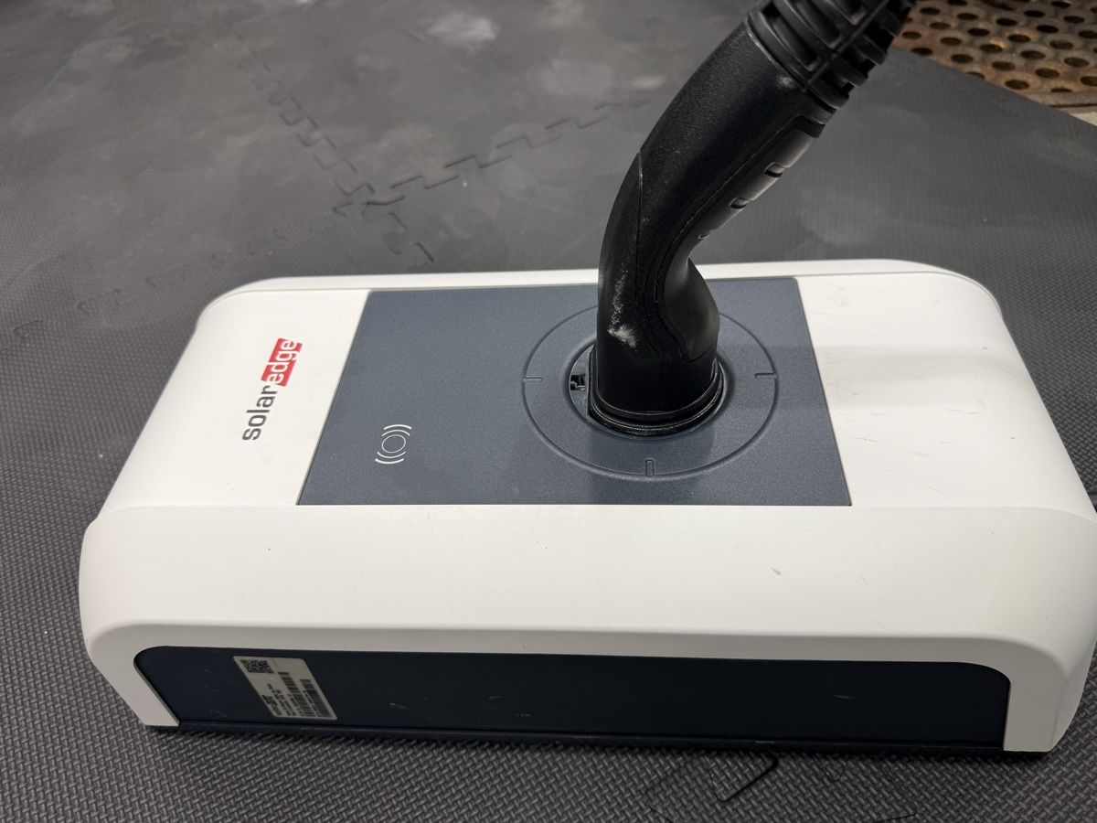 SolarEdge Chargeurs de batterie: Wallbox Solaredge 11kw / 22kw – Défectueux à Balterswil par les_bn52 1