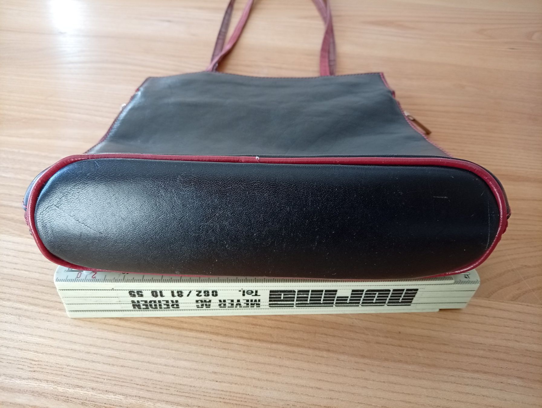 Borse da donna: Hübsche Leder-Handtasche, made in Florence – Usato da Luzern venduto da Seri4 4