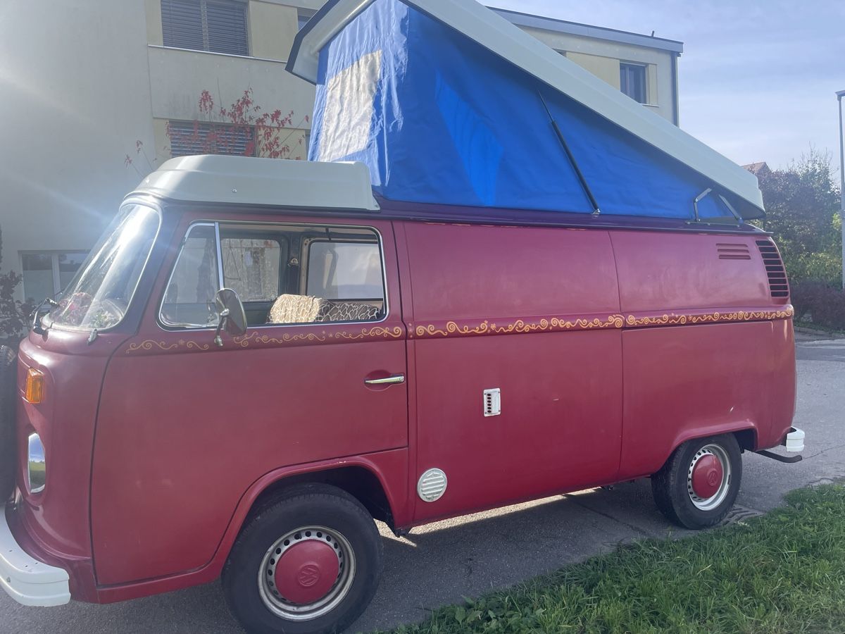 VW Veicoli da campeggio: VW T2 Camper, restauriert – Usato da Rüfenacht BE venduto da nad_t77n 3