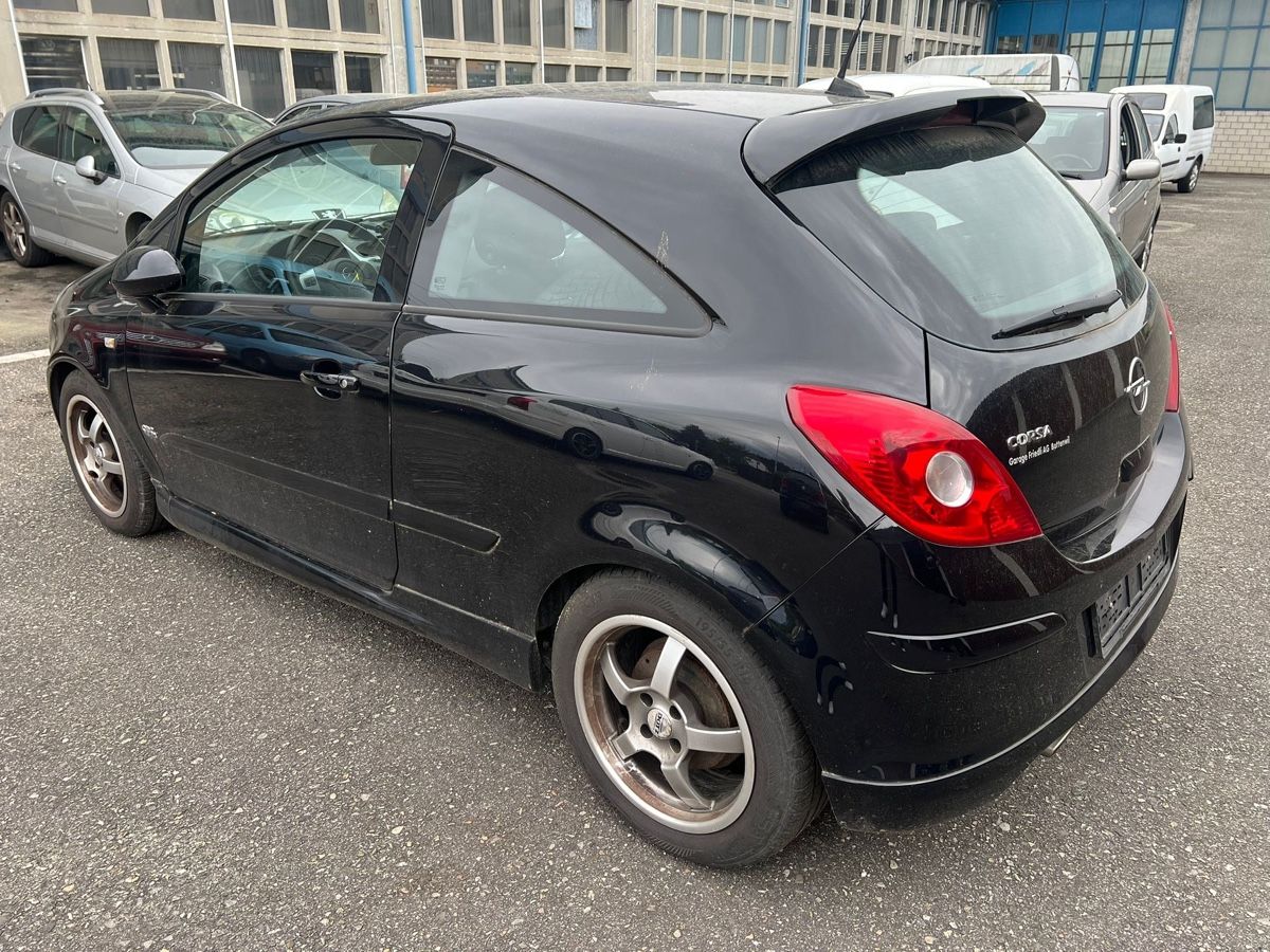 Opel Automobili: Opel Corsa D14 OPC – Usato da Biel/Bienne venduto da Zz86 4