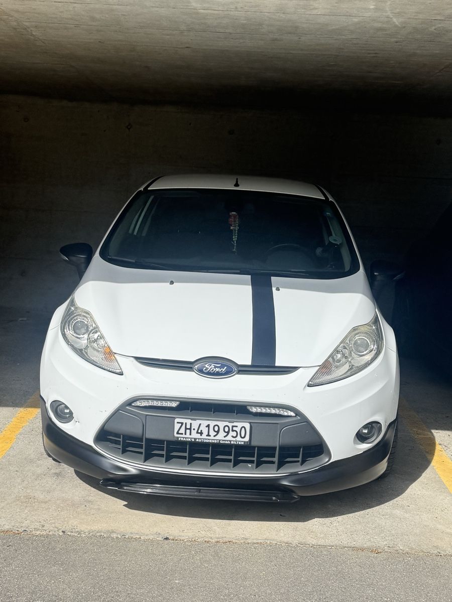 Ford Automobili: Ford fiesta 1.6 i – Usato da Wetzikon ZH venduto da yuh_qz6d