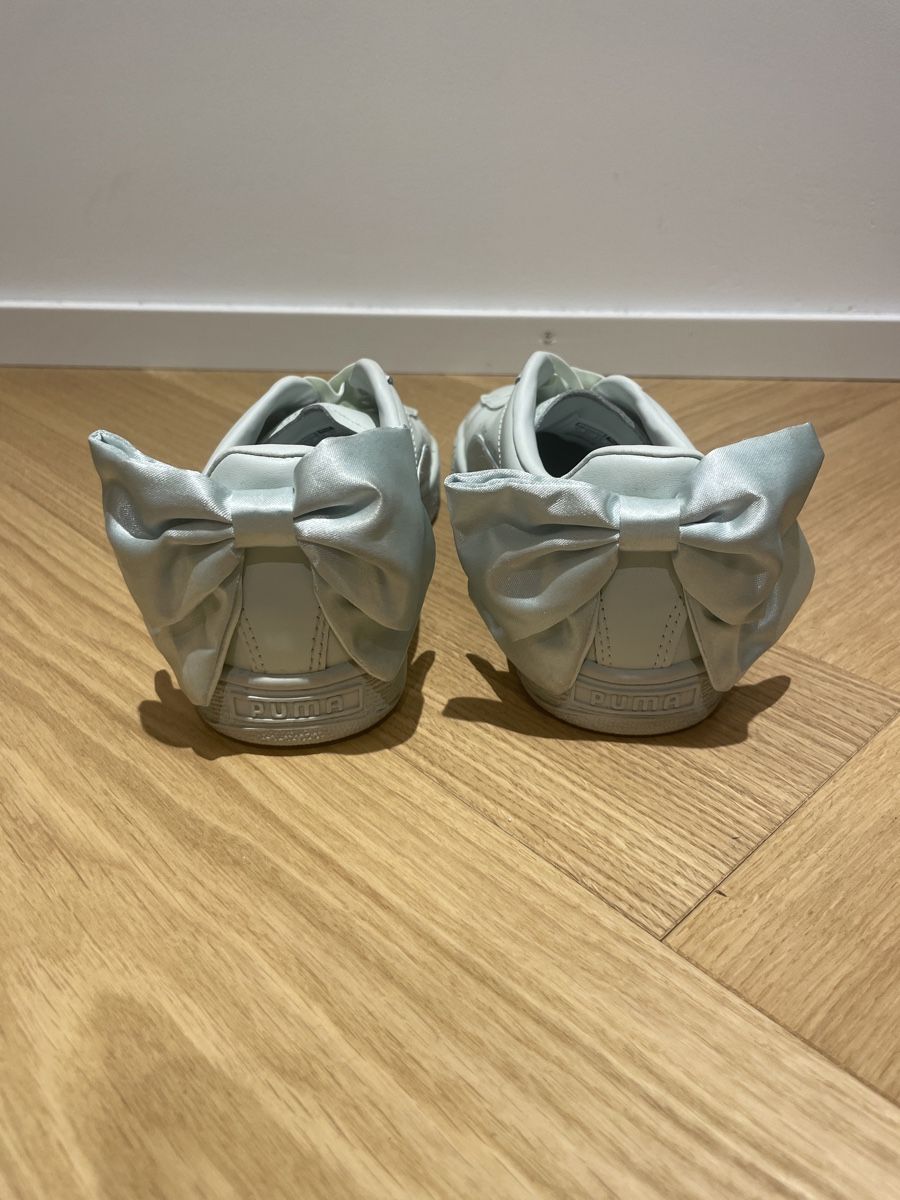 Puma Scarpe da donna: Hellblaue Pumaschuhe mit Masche, Gr. 37 – Nuovo (secondo la descrizione) da Arbon venduto da llaauraa 3