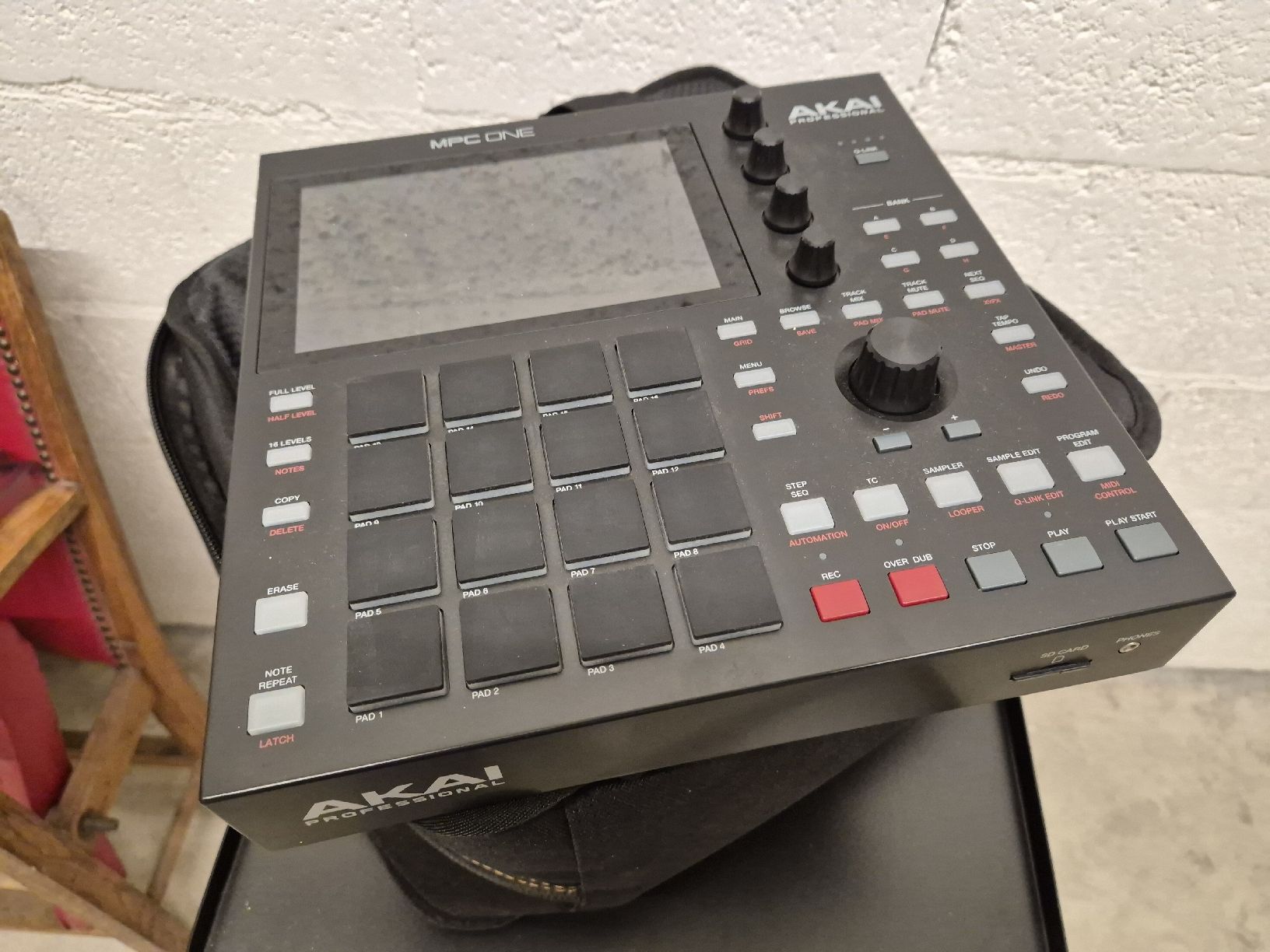 Akai Instruments de musique: Akai MPC one – D'occasion à Prilly par theyuls
