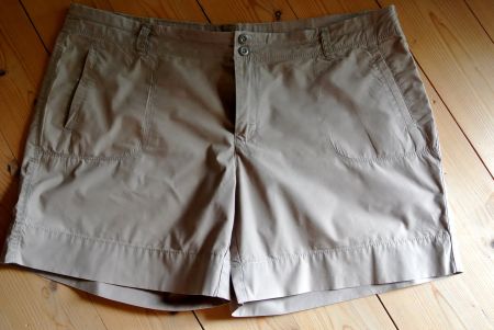 Baumwoll - Shorts beige Gr. 42+ bis 44 * wie neu