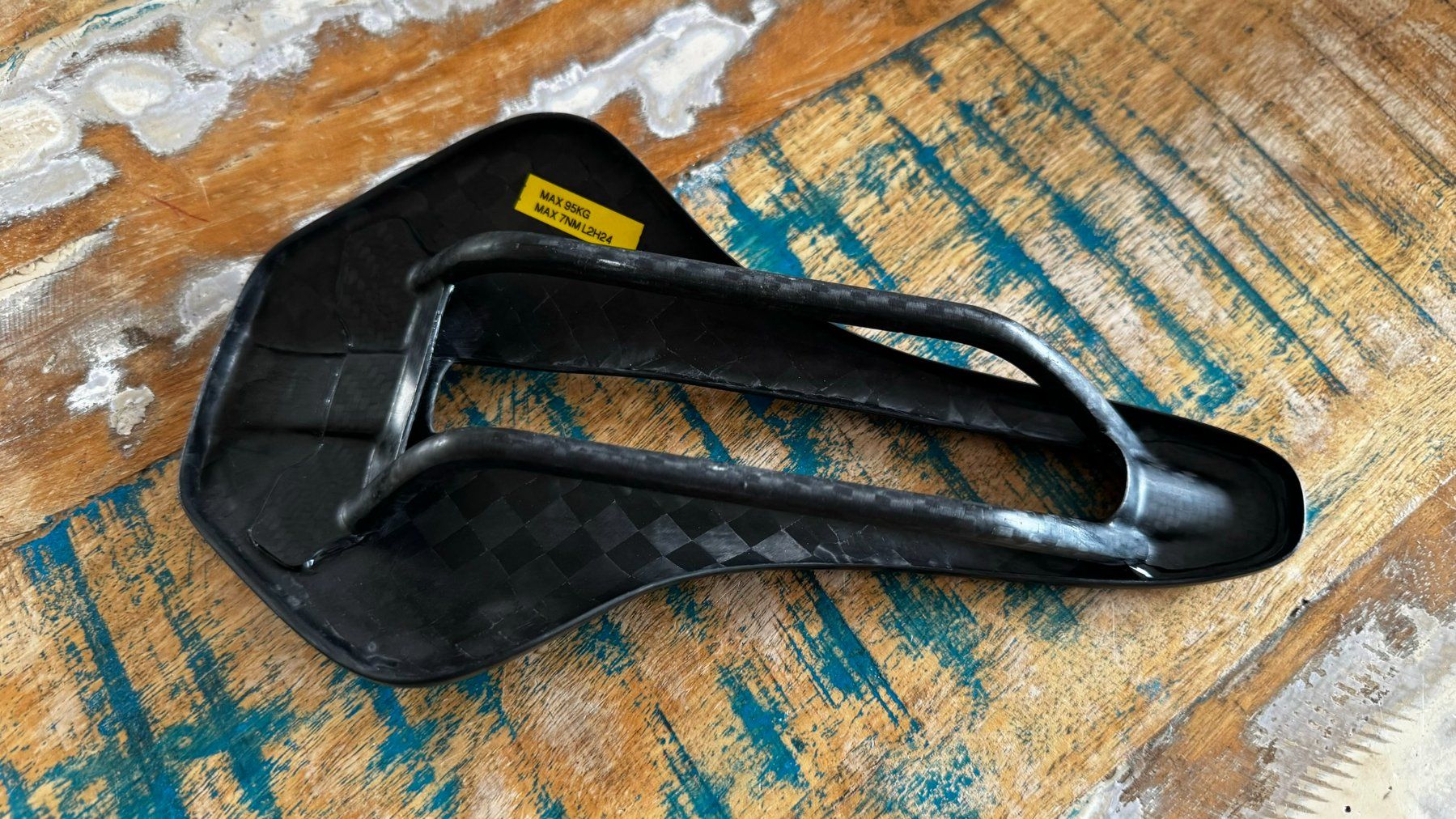 Ersatzteile: Alpitude Navene Carbonsattel – Gebraucht aus Oberkirch LU von bikemonkey 2