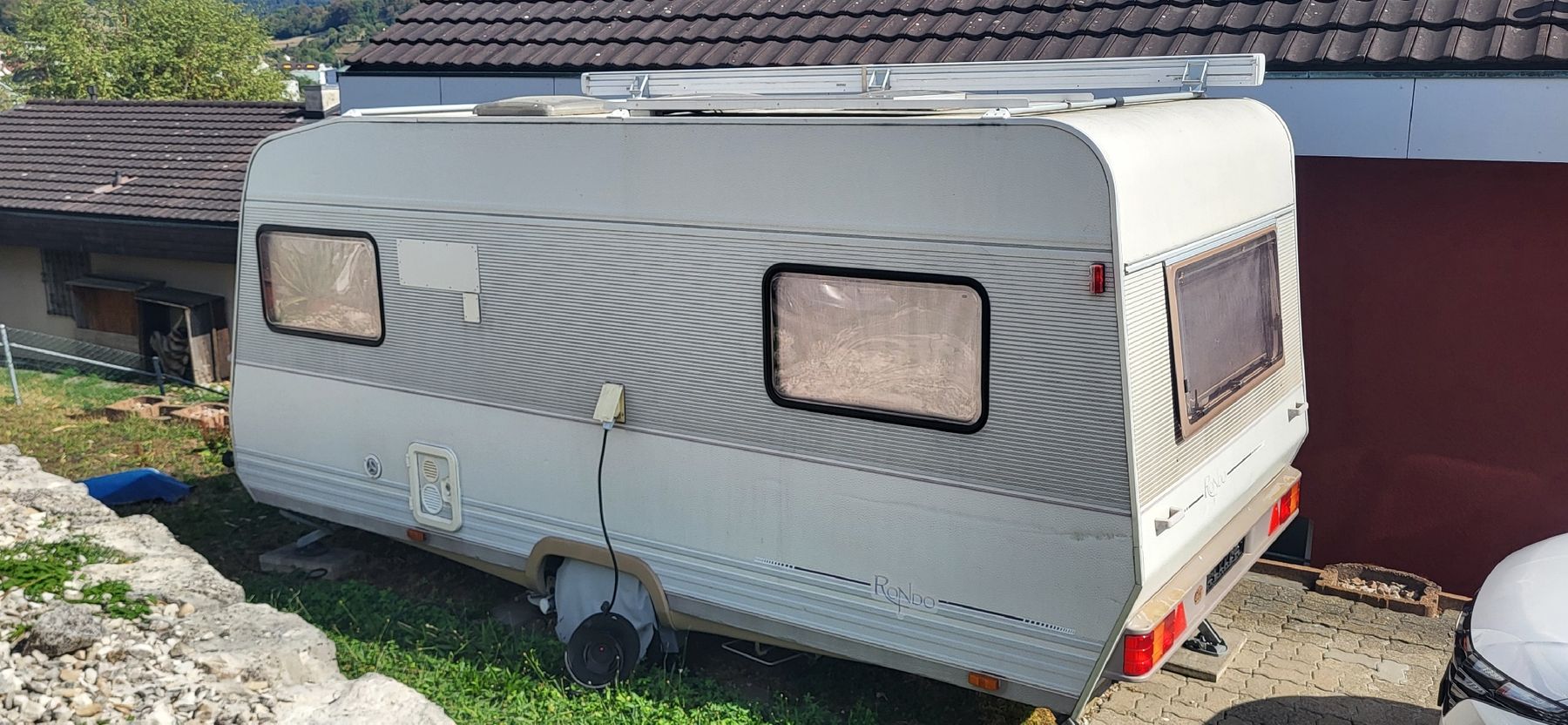 Rimorchi: Familien Wohnwagen – Usato da Gelterkinden venduto da dimoelsin1 5