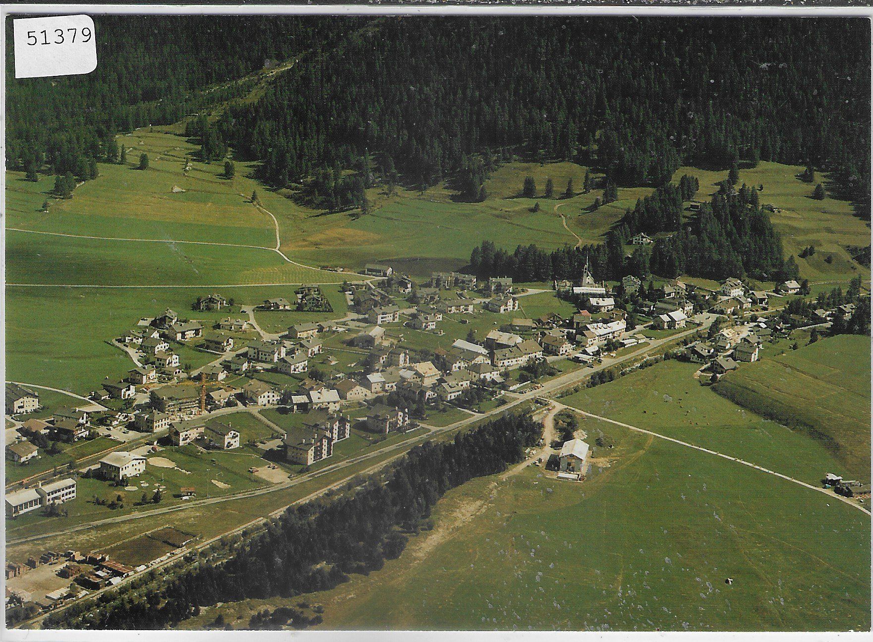 Cartoline postali: Flugaufnahme La Punt-Chamues-ch GR – Usato da Ettingen venduto da Kartenplanet