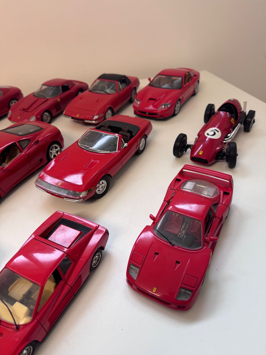 Bburago Modellautos: Burago Ferrari Sammlung – Gebraucht aus Fahrwangen von Hotroad61 8