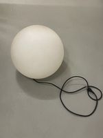 Gartenlampe Kugel weiss leuchtend, 45cm Durchmesser. Sommer!
