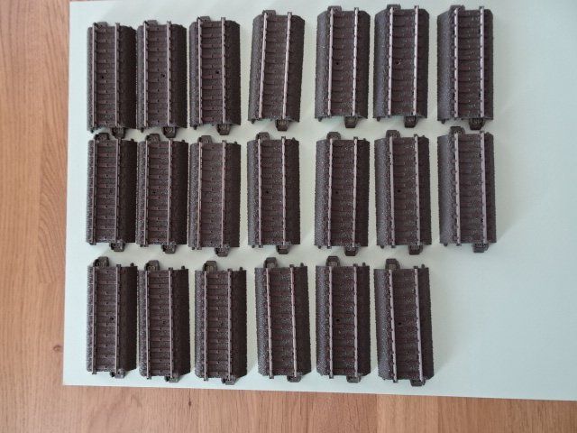 Märklin 24077 C-Gleis Gerade - 77,5 Mm Für H0 Modelleisenbahn