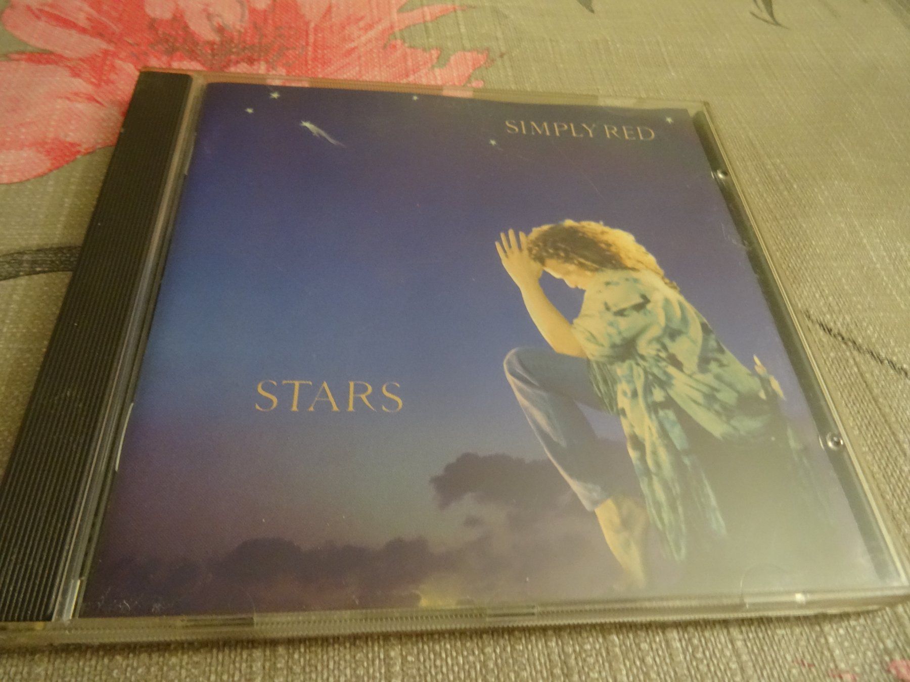 CD: Simply Red - Stars CD – Usato da Olten venduto da Disc-Ausverkauf