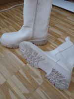 Trendige Winterstiefel in Creme, Grösse 40, neuwertig