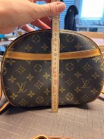 Düsseldorfer in Zug in Köln bestohlen – 40 Louis-Vuitton-Handtaschen weg