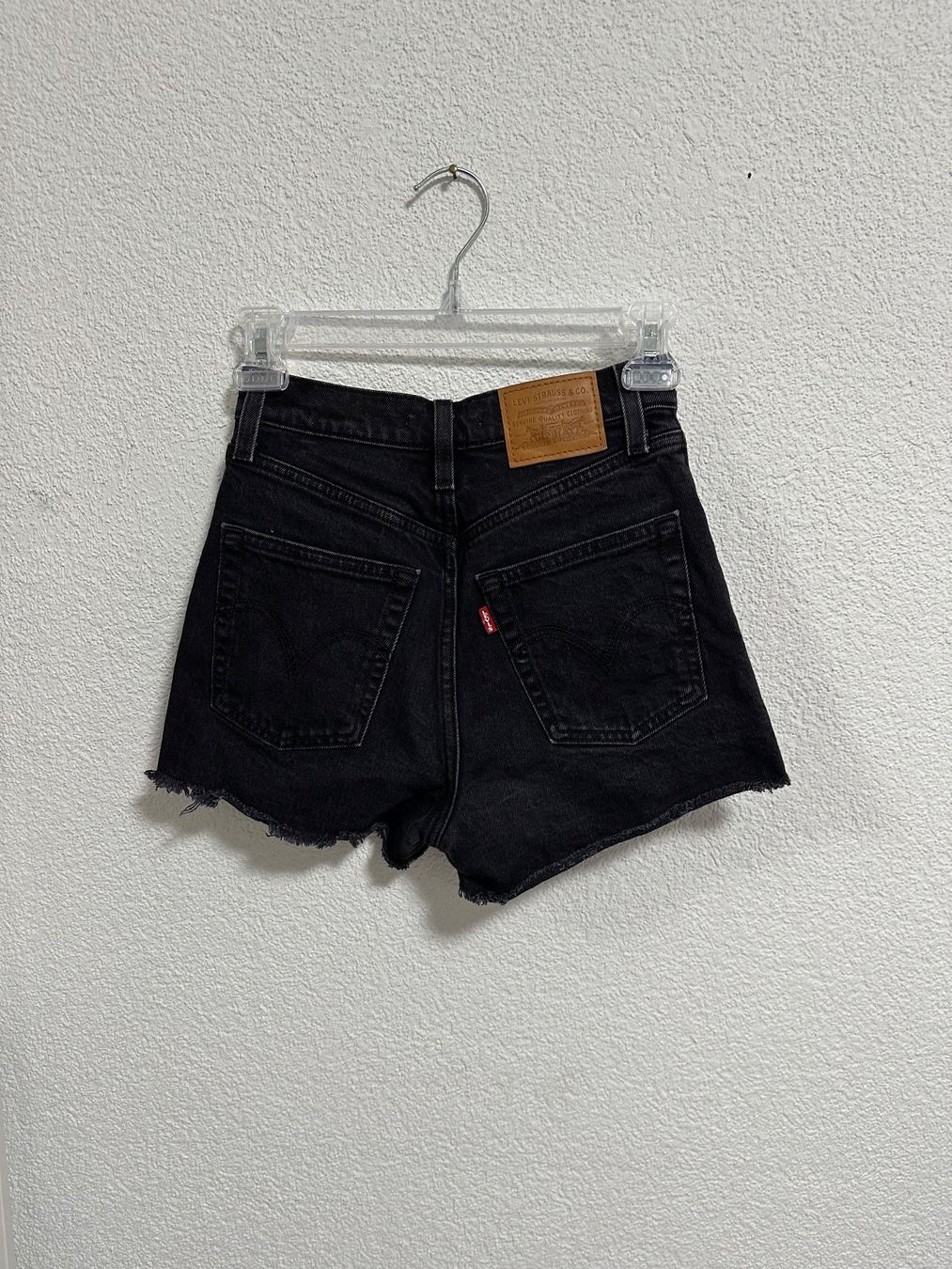 Levi's Jeans: Kurze Jeans Levi's – Usato da Rombach venduto da nu_be.14 1