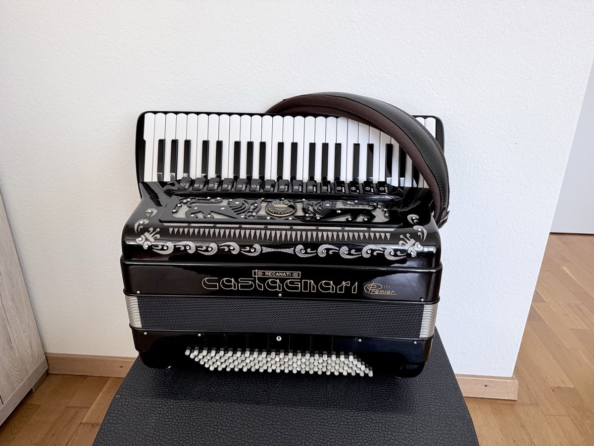 Strumenti musicali: Akkordeon  – Usato da Langnau am Albis venduto da dri_59xr 2