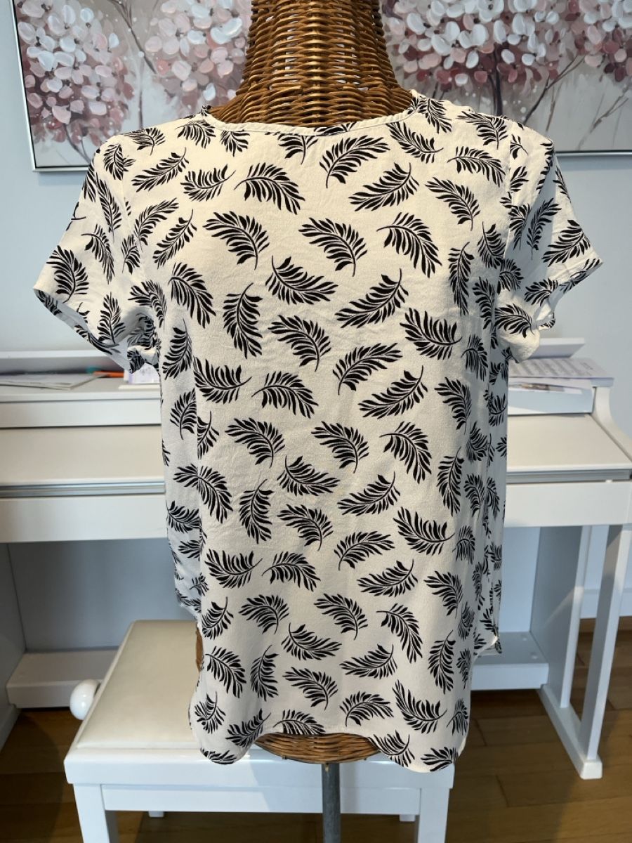 H&M Top: Top mit Blättern, H&M, 36/38 – Usato da Solothurn venduto da Bobesch08