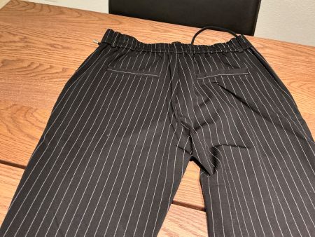 Schicke Nadelstreifenhose Gr. 38 schwarz/weiss