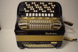 Akkordeon chromatisch Hohner Riviera III Stufengriff
