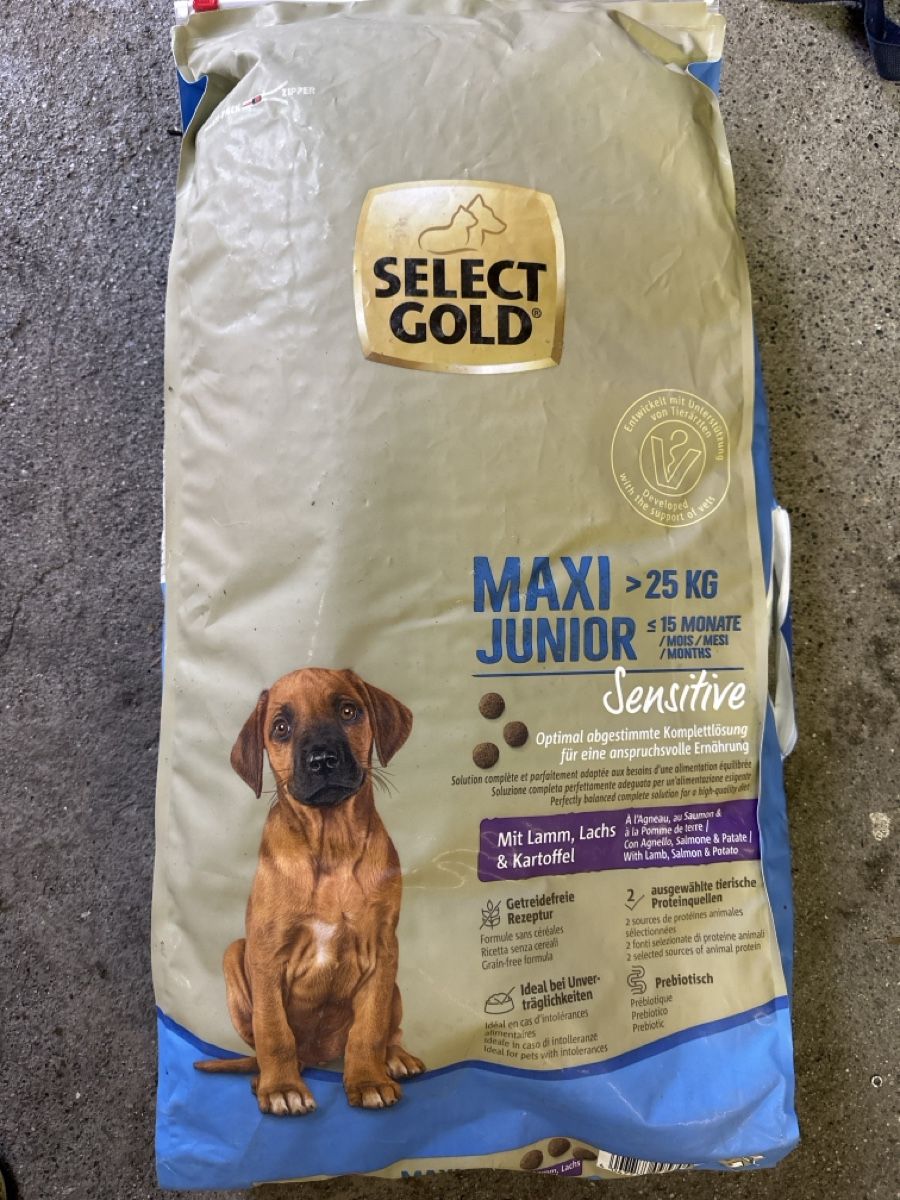 Nourriture: Select Gold Maxi Junior Sensitive Lamm 12kg neu – Neuf avec emballage d'origine à Cham par miami012