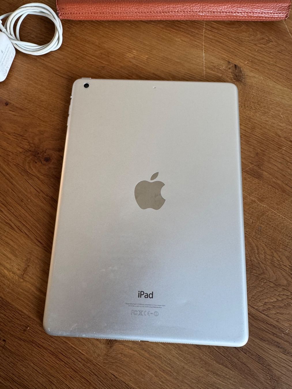 Apple Tablet PC: iPad Air,16 GB – Usato da Frauenfeld venduto da difi67 4