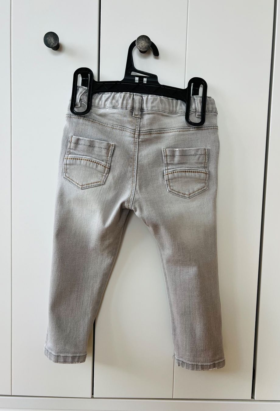 Zara Hosen: Zara, 92, Jeans, hellgrau, Schmetterling – Gebraucht aus Burgdorf von rulan 3