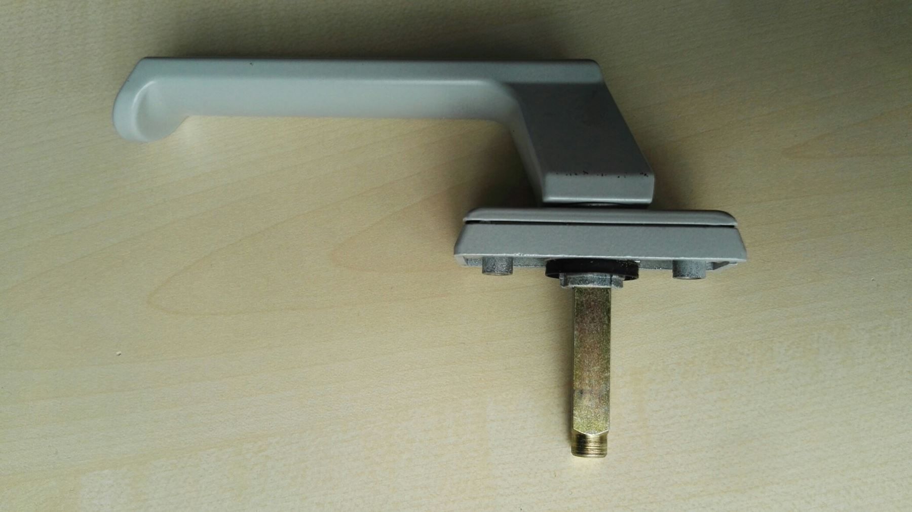 Finestre: Fenstergriff  grau NEU – Nuovo e nell'imballaggio originale da Niederbipp venduto da fashionfuchs