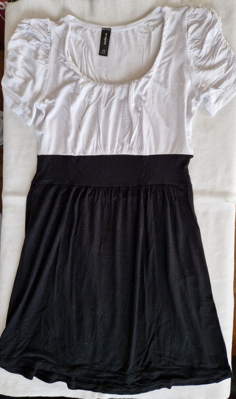 T-shirt: 3 T-Shirts Gr. XS – Usato da Rebstein venduto da Ajs_Toy_Palast_1 2