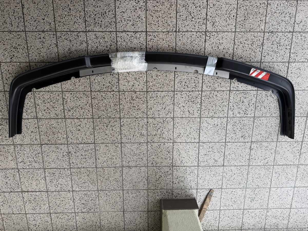 BMW Tutti pezzi di ricambio auto: RIEGER Front Lip Chin Splitter for BMW – Nuovo e nell'imballaggio originale da Wohlen AG venduto da ant_22dq 4