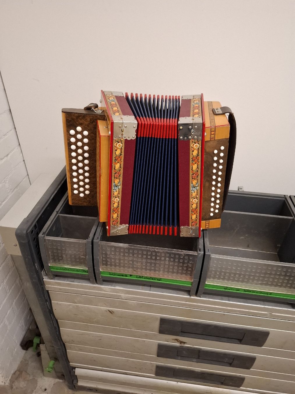 Gwerder Musikinstrumente: gwerder orgeli – Gebraucht aus Villeneuve von BibiVintage 2