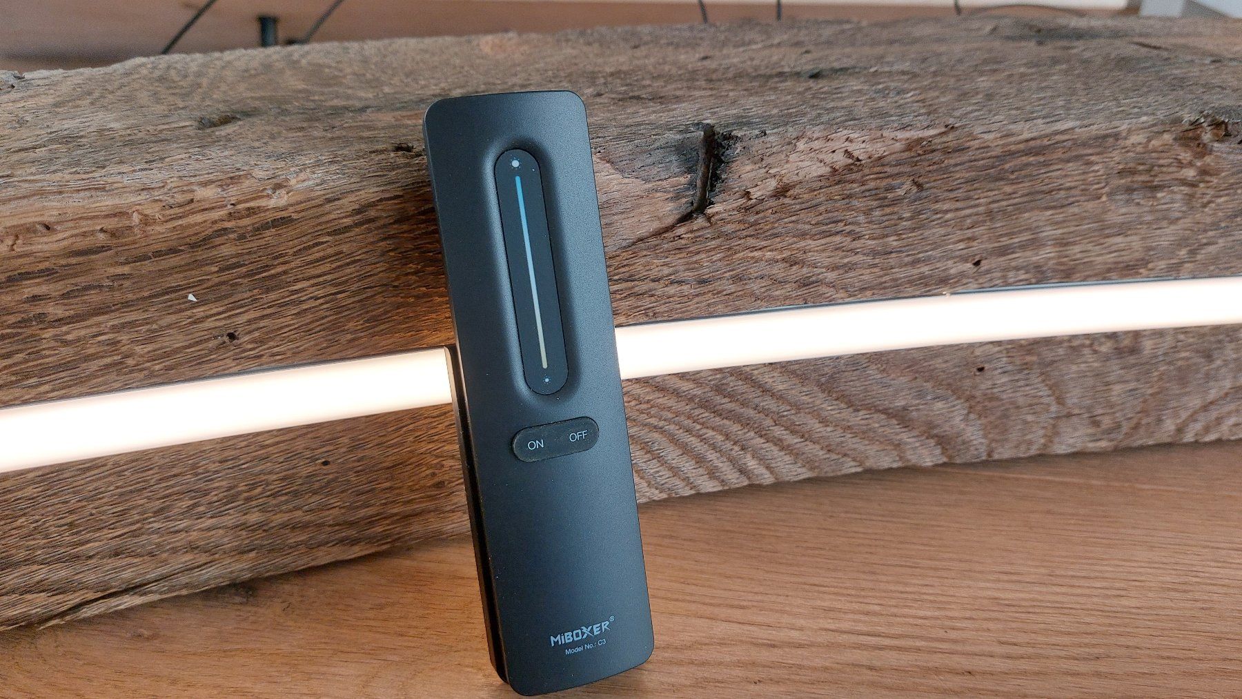 Lampadari & plafoniere: Rustikale Hängelampe aus einem Eichen-Altholzbalken – Nuovo e nell'imballaggio originale da Egnach venduto da Oldwoodstyle 3