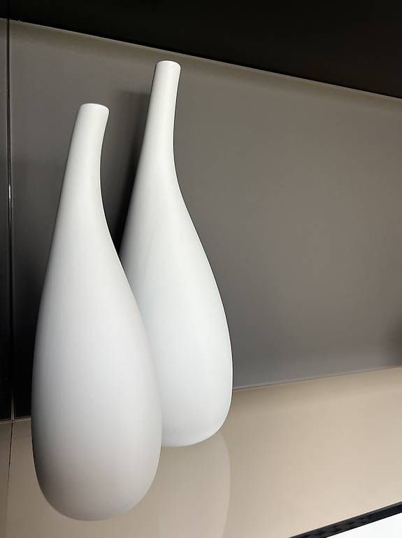 Vasen & Gefässe: Vasi bianchi – Gebraucht aus Massagno von Gabry_Lugano 1