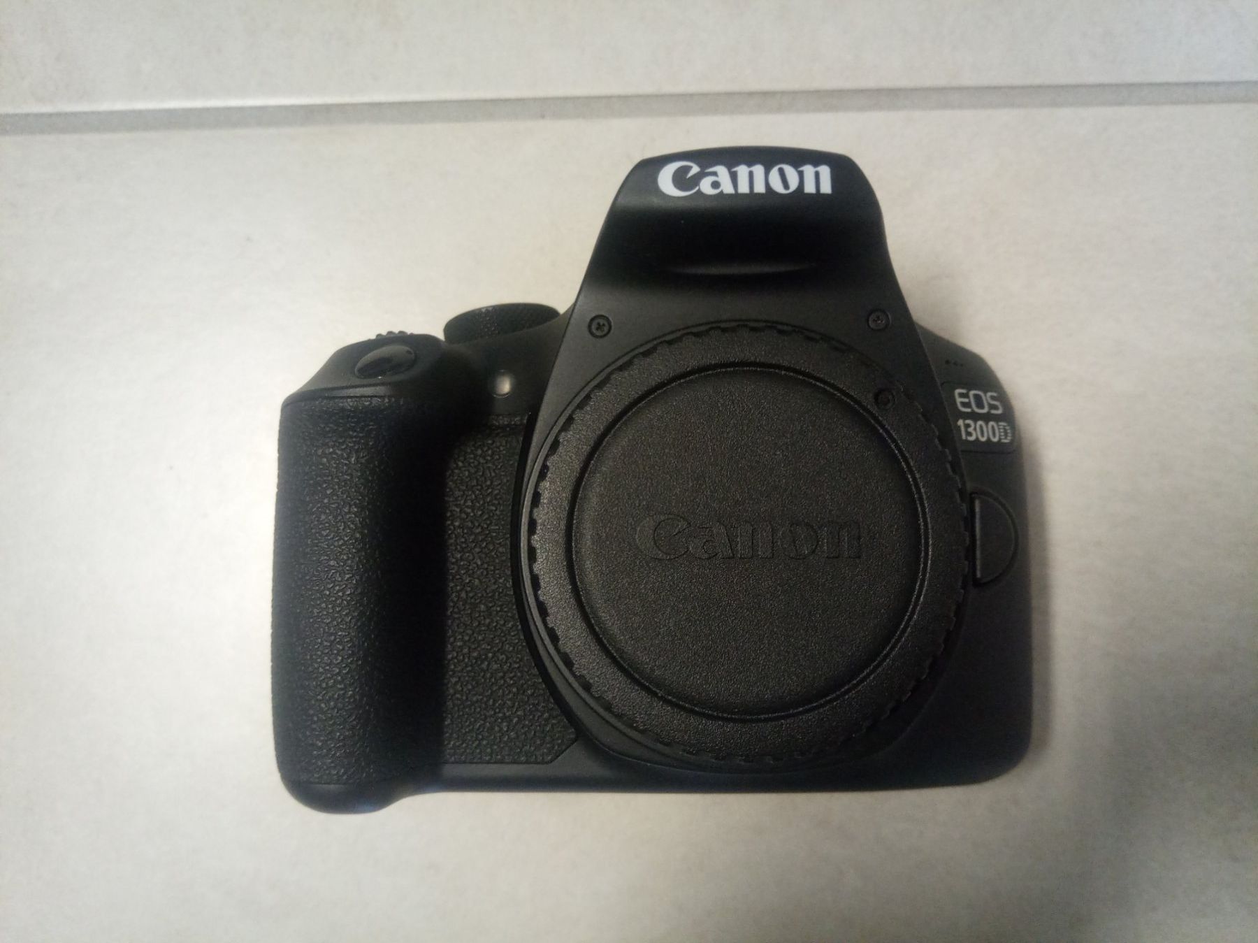 Canon Fotocamera: Canon EOS 1300D – Usato da Villars-sur-Glâne venduto da Piftoo2nd 1
