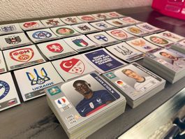 Panini Pearl Euro 2020 - ca. 400 Stickers. Ab 1.-!