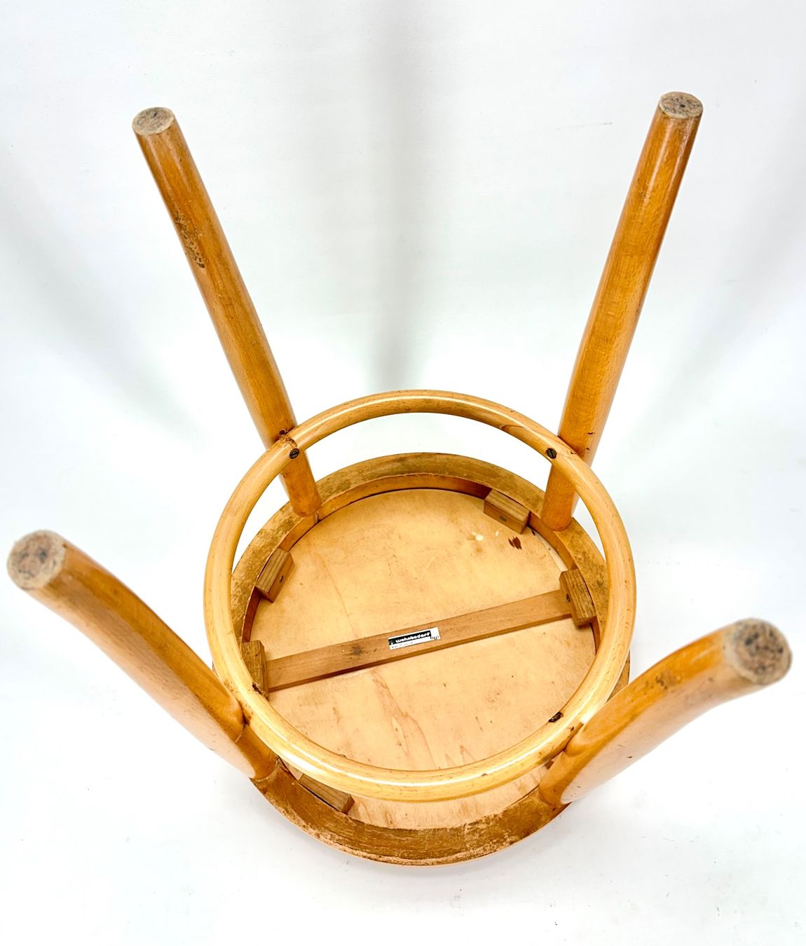 Sgabelli: Vintage Thonet Bugholz Bistrot Hocker – Usato da Basel venduto da LynnundPepe 5