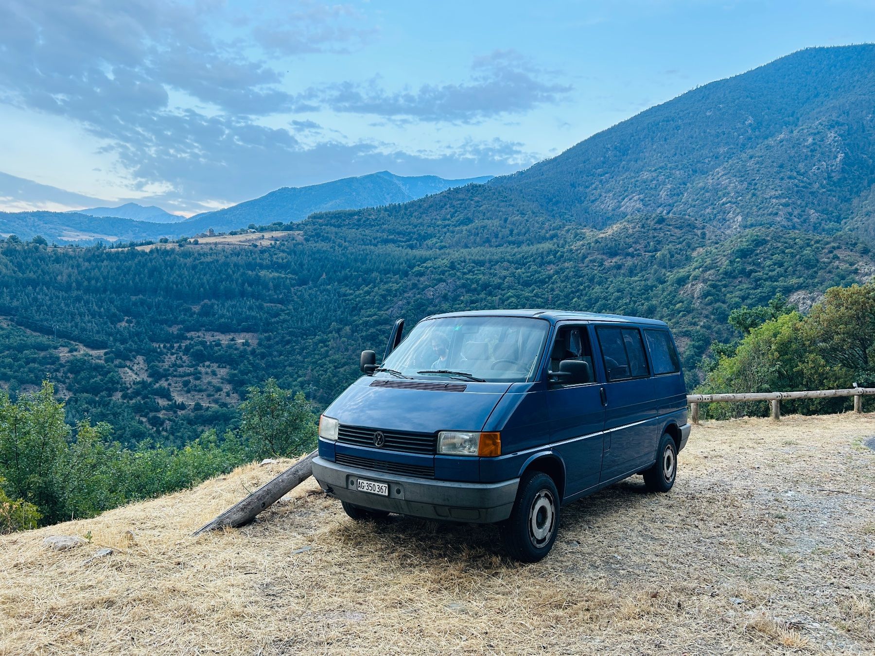 VW Veicoli da campeggio: VW T4 Camper – Usato da Aarau venduto da jon_ht9b