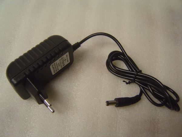 Cavi: Netzteil AC Adapter - CH - Sega Mega Drive 1 - 16 BIT – Nuovo (secondo la descrizione) da Pambio Noranco venduto da Pol69