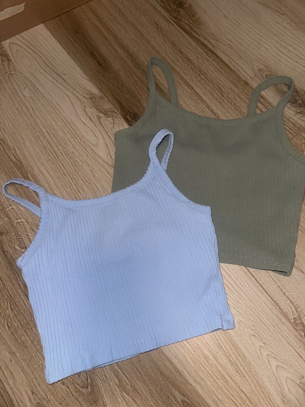 Lotti & Set di vestiti: Sommer-Tops im Doppelpack, Rippstrick, Grösse xxs – Usato da Koblenz venduto da FamAllen