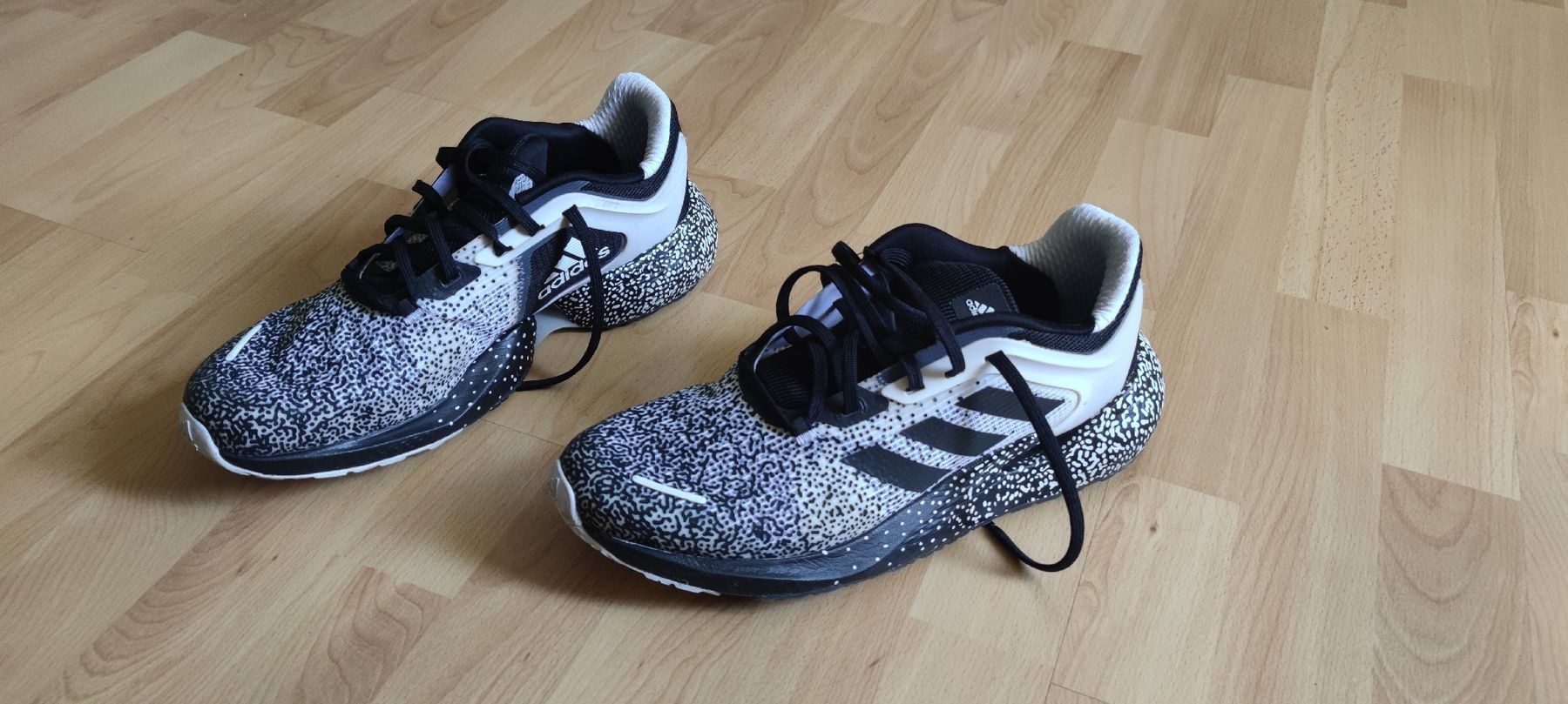 Adidas Herrenschuhe: Adidas bounce – Gebraucht aus Meggen von Malecifent 3
