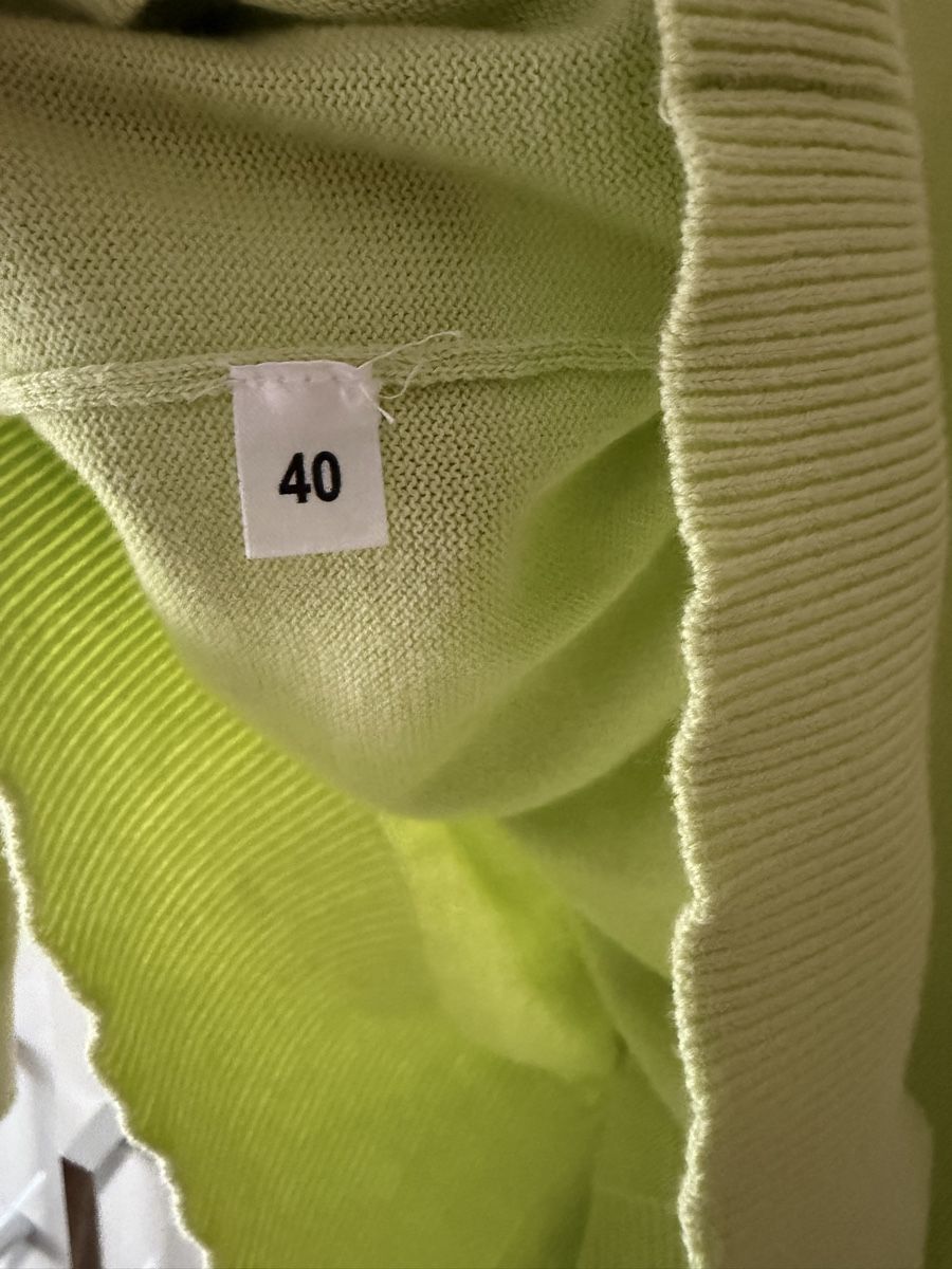 Pulls & Sweat-shirts: Repeat Pullover Gr. 40, – D'occasion à Sursee par nst_czk2 2